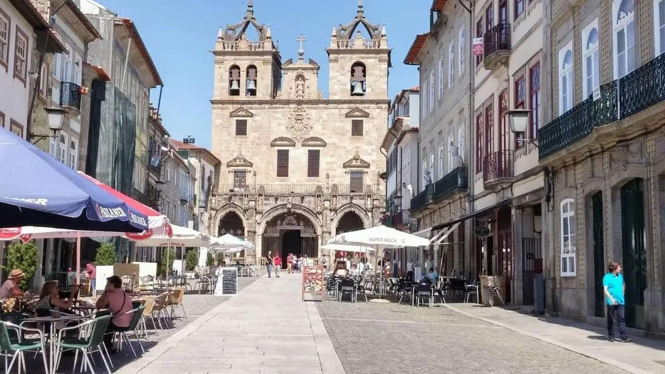 Braga in four hours from Porto