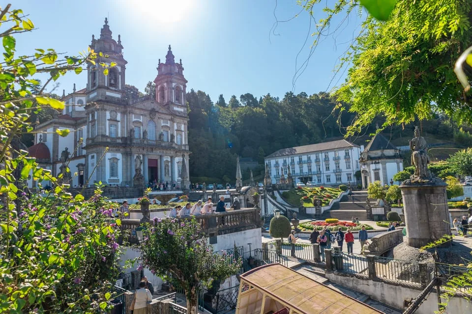 Ab Porto: Braga & Guimarães Tour mit Bom Jesus & Burg
